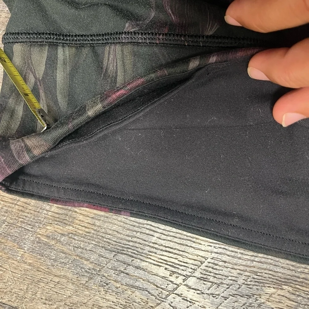 Lululemon Women's Black and Purple Leggings